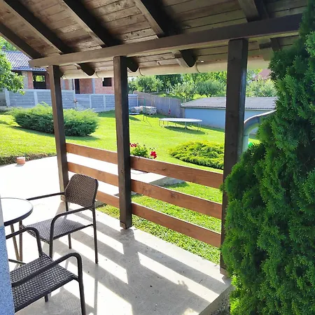 Гостевой дом Garden 022 3*