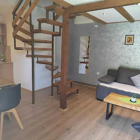 Garden 022 3* ヴルドニーク