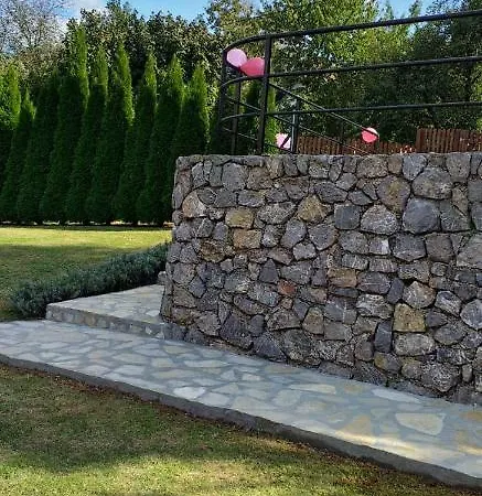 Garden 022 Гостевой дом Врдник